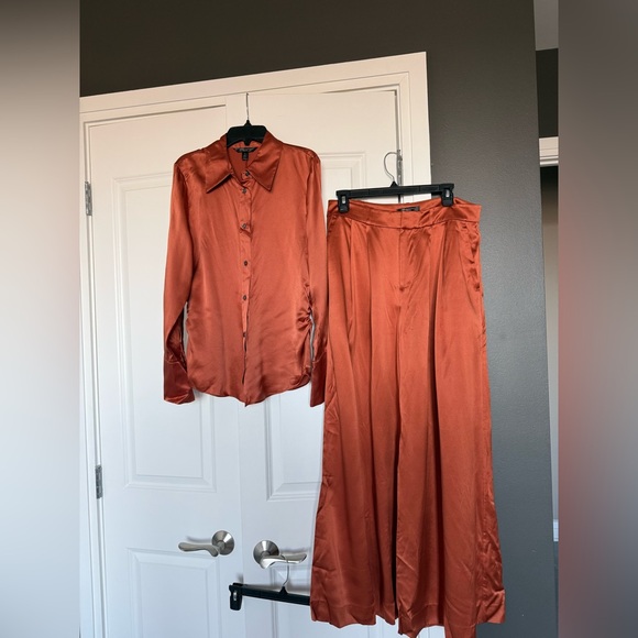 Banana Republic 100% Silk Terracotta Belay Wide-Leg Pants and Button Down - Picture 5 of 15